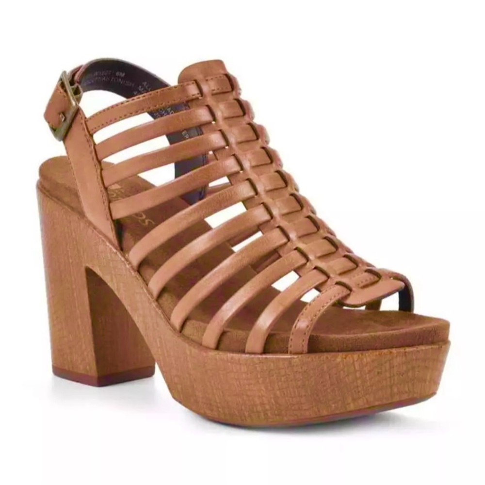 Cliffs by White Mountain Astonish Strappy Retro Platform Sandals Tan Size 10